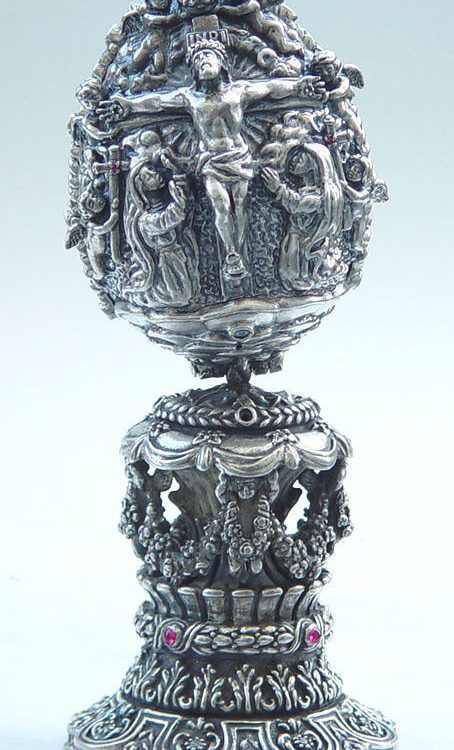 The Crucifix of Jesus Sterling Silver Egg