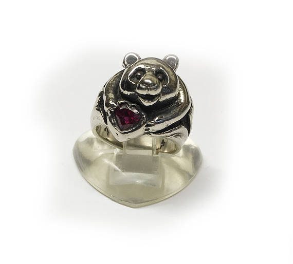 Lovely panda silver ring with heart stone 2