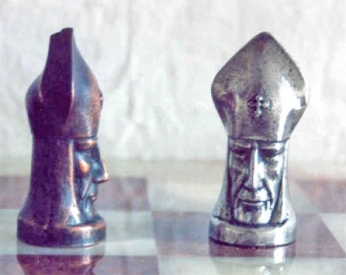 Faces V2 Unique Chess Set 6