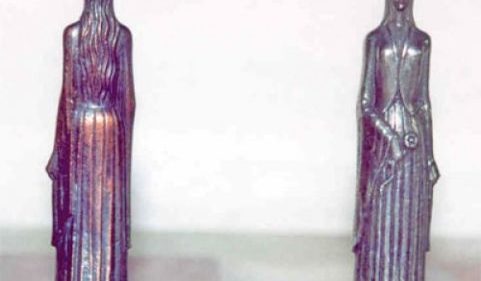 Old English Pewter Chess Set