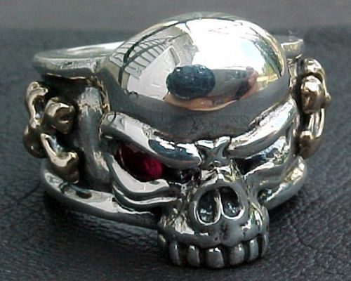 Red Eye Skull cross ring with rubies