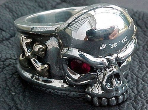 Red Eye Skull cross ring with rubies 2