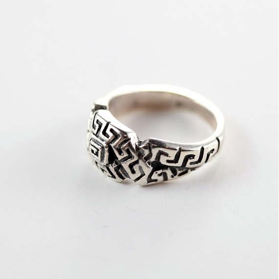 Heart Patterns Style Square Sterling Silver Ring 2