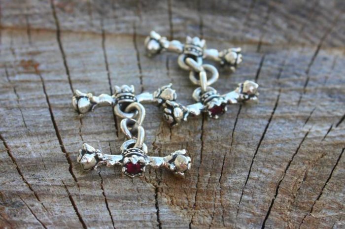 Rose and Crown Cufflinks with Ruby Stones 2