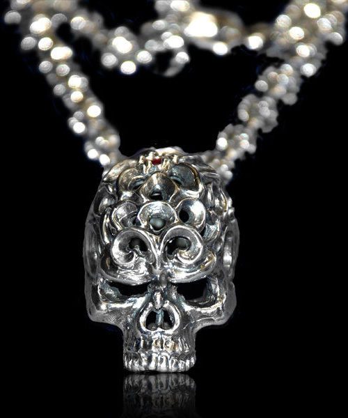 Rose Skull Pendant With Ruby And Rose Bud Chain