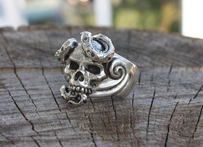 Skull & Snake Ring with Rubies 2