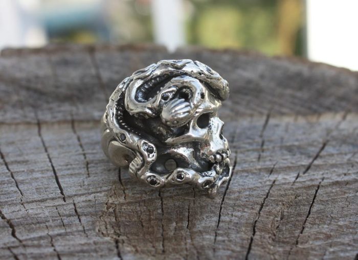 Skull & Snake Ring with Rubies 4