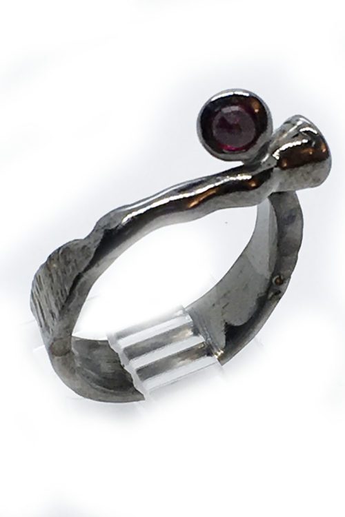 Garnet Stone 925 Sterling Silver Black Rhodium Plating Ring