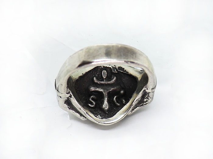 Aroused Pussy with Stones Sterling Silver Ring 4