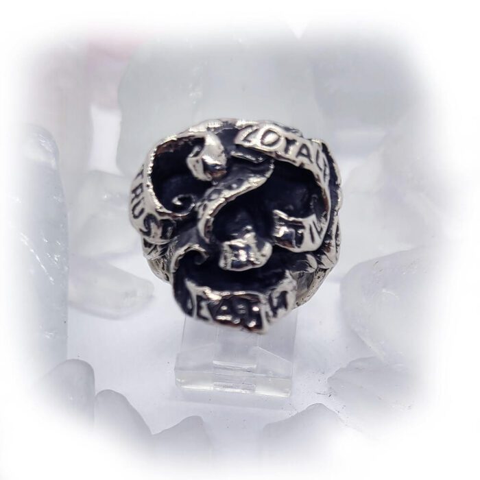 Ribbon Skull Silver Ring
